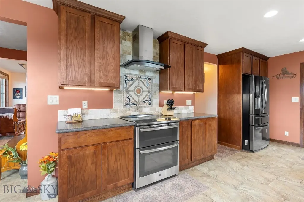 8801 Us Highway 10 Butte MT 59701