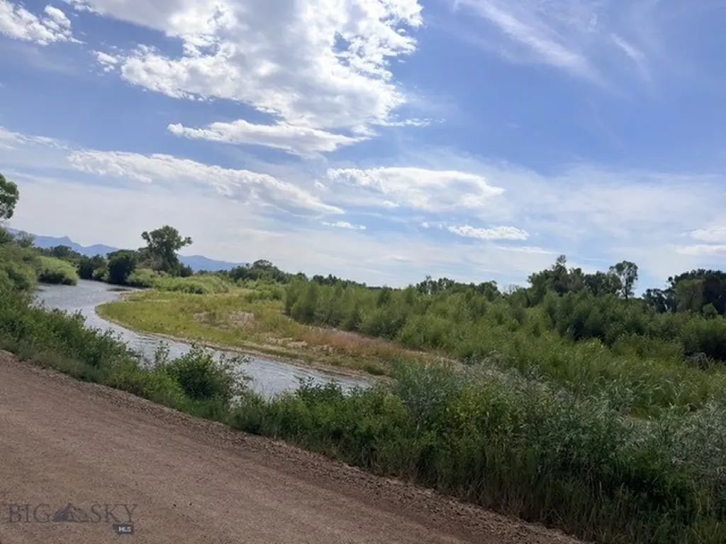 Tbd Horse Castle Road Manhattan MT 59741