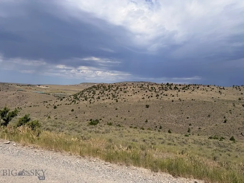 Tbd Horse Castle Road Manhattan MT 59741