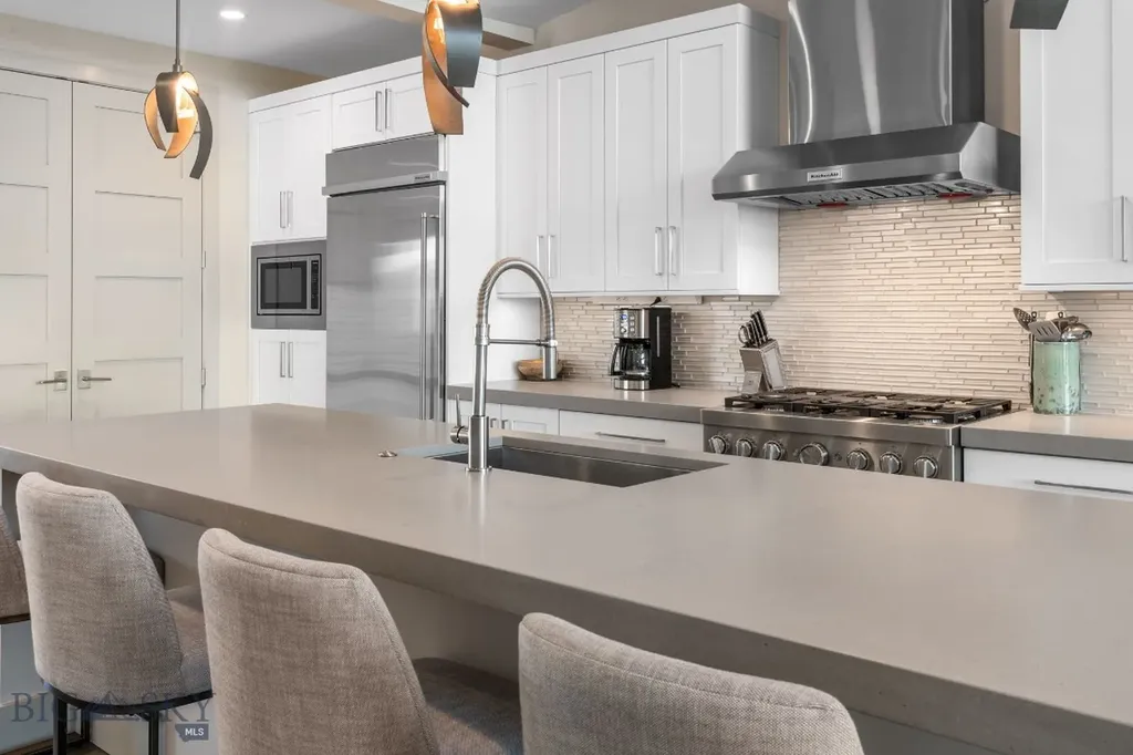 67 Duckhorn Lane Bozeman MT 59718