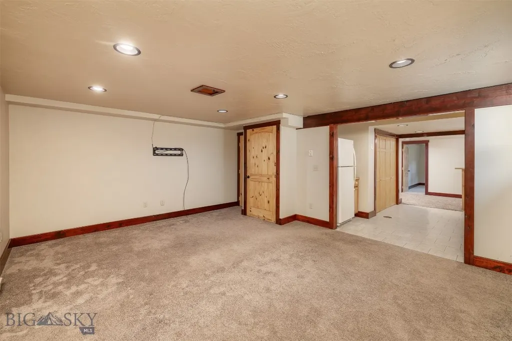 422 N 11th Bozeman MT 59715