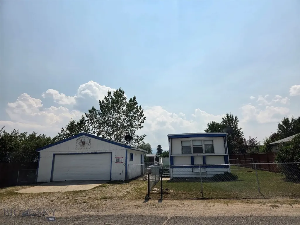 1426 Sunset Butte MT 59701