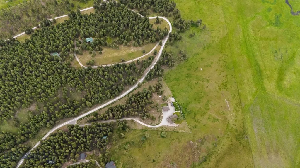 950 Eagle Lake Loop Fortine MT 59918