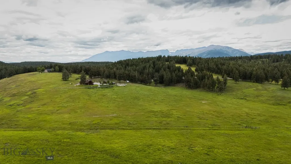 950 Eagle Lake Loop Fortine MT 59918