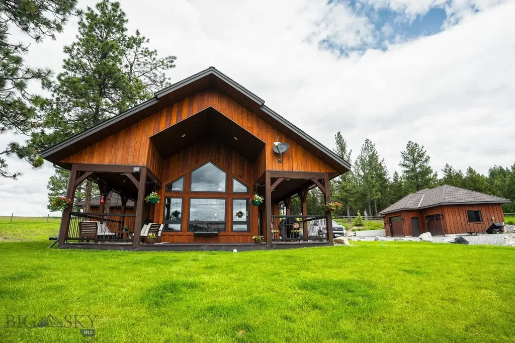 950 Eagle Lake Loop Fortine MT 59918