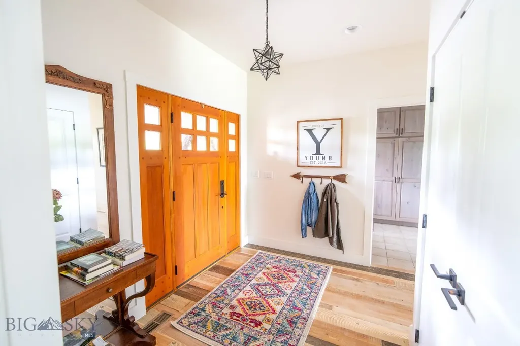 950 Eagle Lake Loop Fortine MT 59918