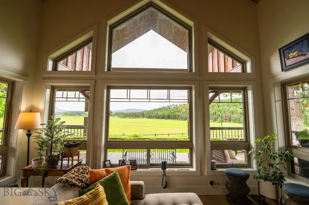 950 Eagle Lake Loop Fortine MT 59918