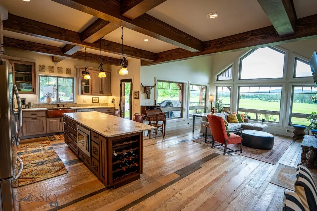 950 Eagle Lake Loop Fortine MT 59918
