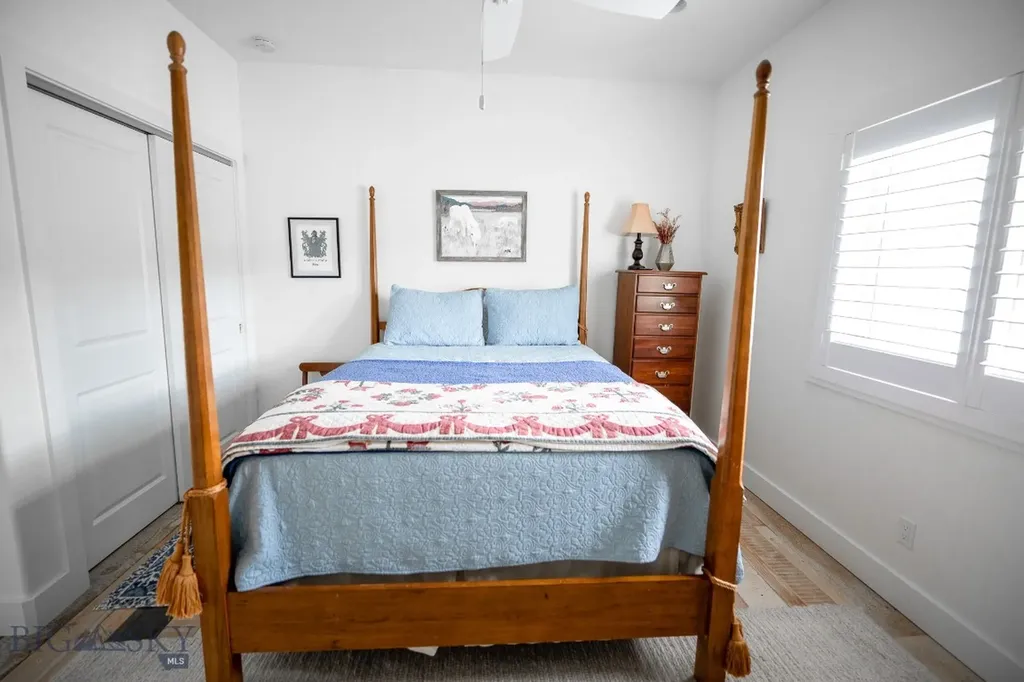 950 Eagle Lake Loop Fortine MT 59918