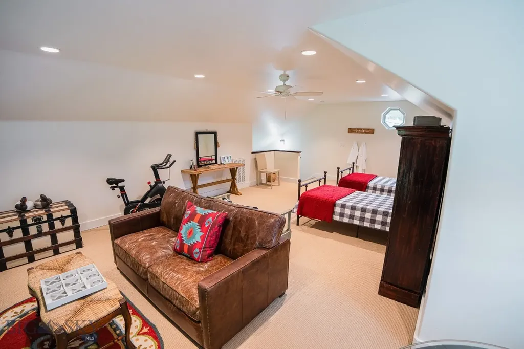 950 Eagle Lake Loop Fortine MT 59918