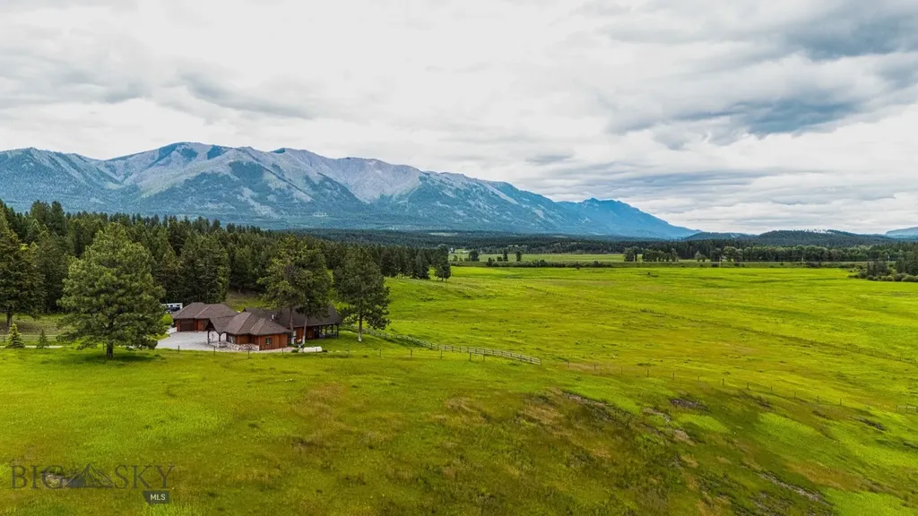 950 Eagle Lake Loop Fortine MT 59918