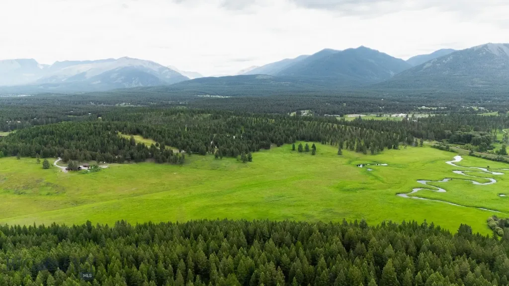 950 Eagle Lake Loop Fortine MT 59918