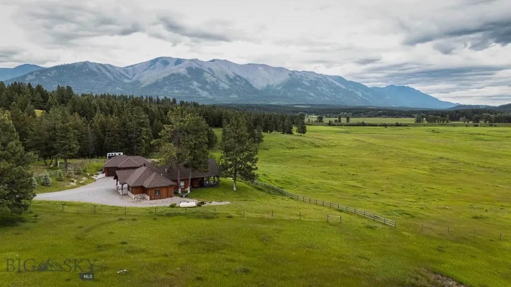 950 Eagle Lake Loop Fortine MT 59918