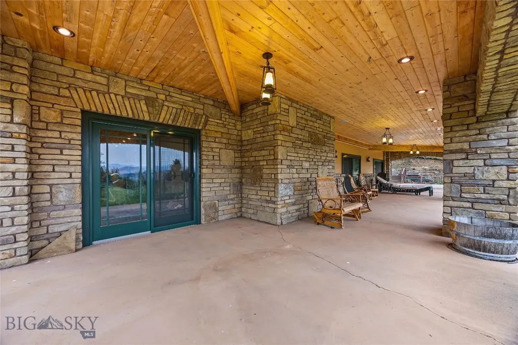 80 Browns Gulch Clancy MT 59634