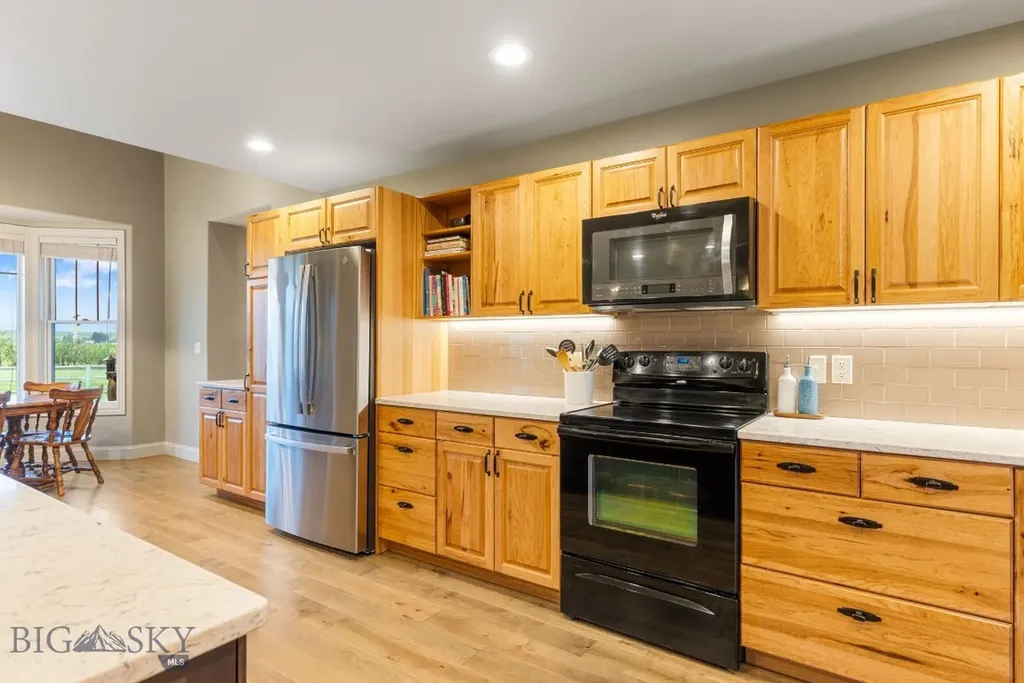 9835 Happy Acres W Bozeman MT 59718