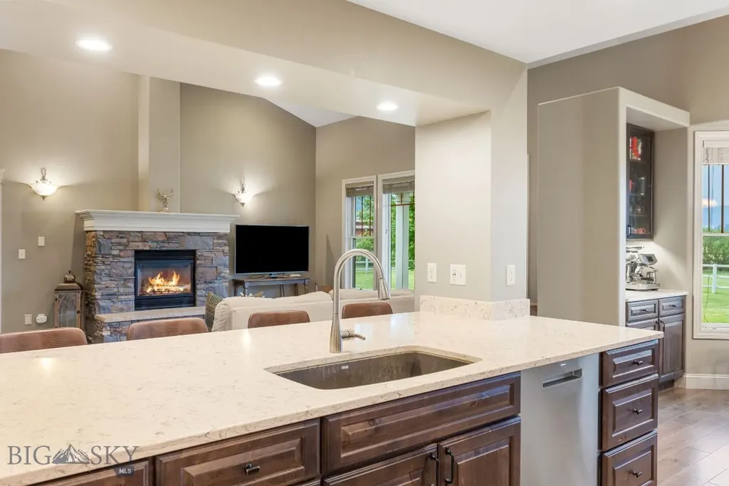 9835 Happy Acres W Bozeman MT 59718