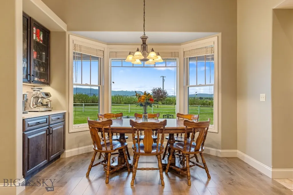 9835 Happy Acres W Bozeman MT 59718