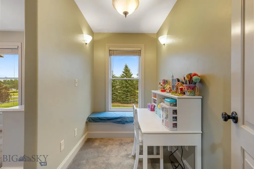 9835 Happy Acres W Bozeman MT 59718