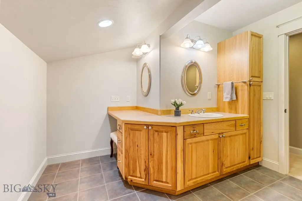 9835 Happy Acres W Bozeman MT 59718