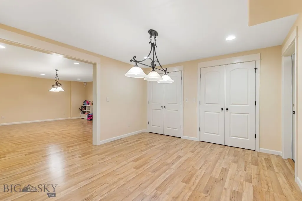 9835 Happy Acres W Bozeman MT 59718