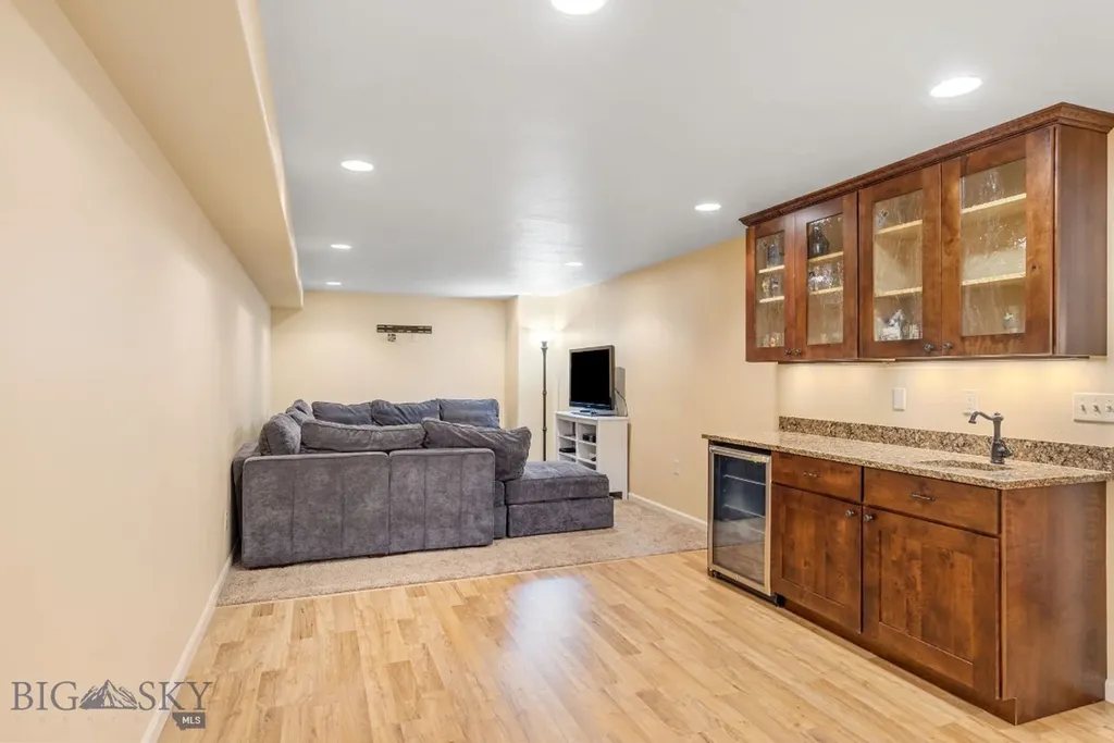 9835 Happy Acres W Bozeman MT 59718