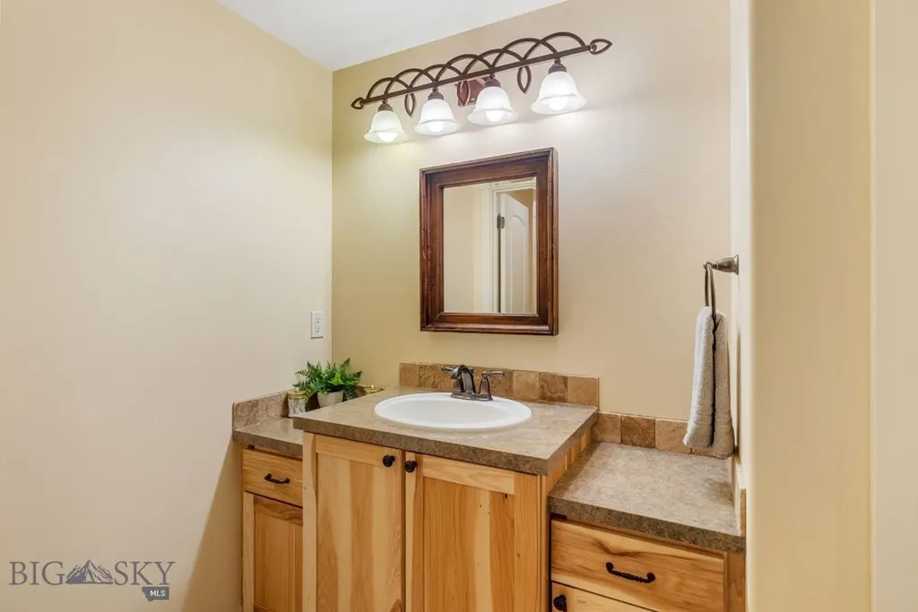 9835 Happy Acres W Bozeman MT 59718