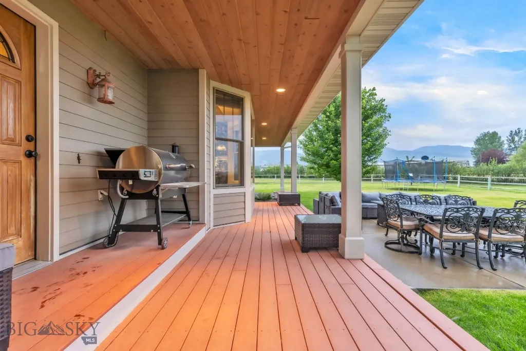 9835 Happy Acres W Bozeman MT 59718