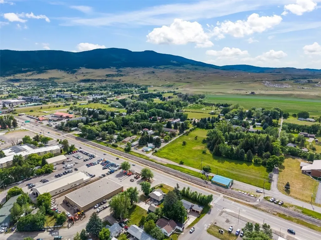 1331 W Park Street Livingston MT 59047