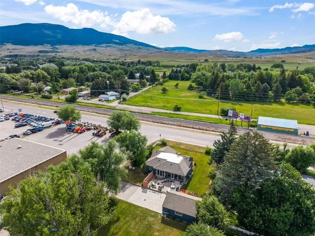 1331 W Park Street Livingston MT 59047