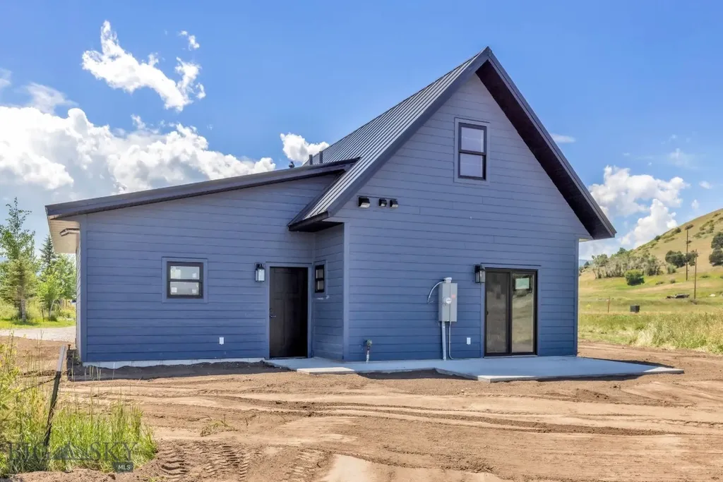 55 Apricot Scone Lane Gallatin Gateway MT 59730