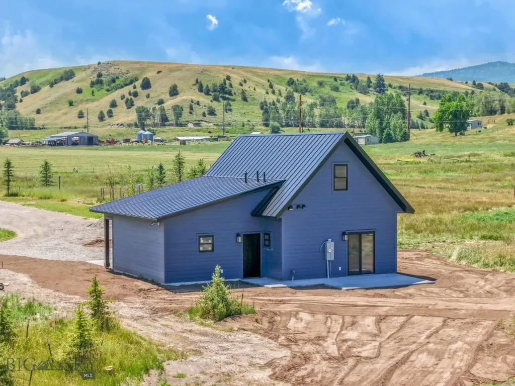 55 Apricot Scone Lane Gallatin Gateway MT 59730