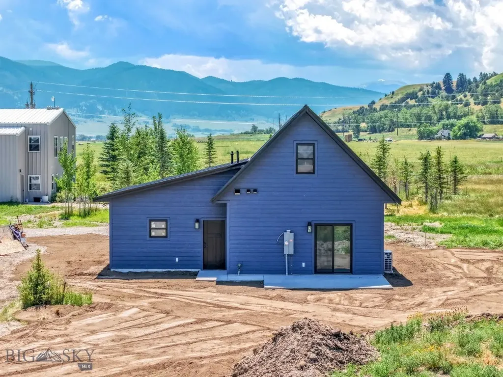 55 Apricot Scone Lane Gallatin Gateway MT 59730