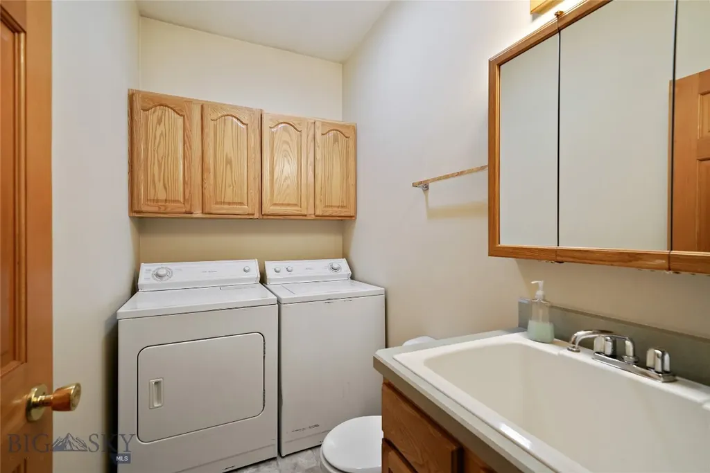 38A N Woodard Avenue Absarokee MT 59001