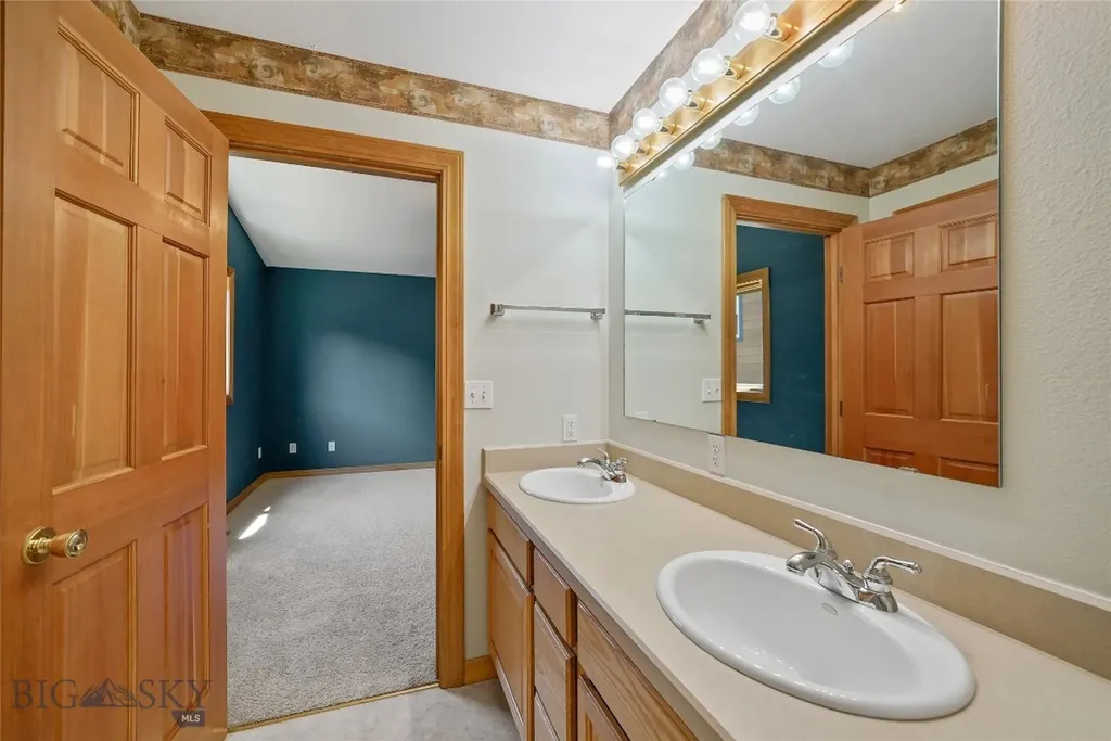 38A N Woodard Avenue Absarokee MT 59001