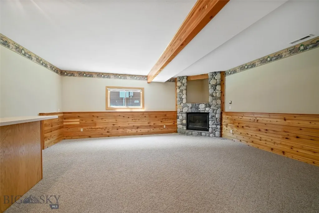 38A N Woodard Avenue Absarokee MT 59001