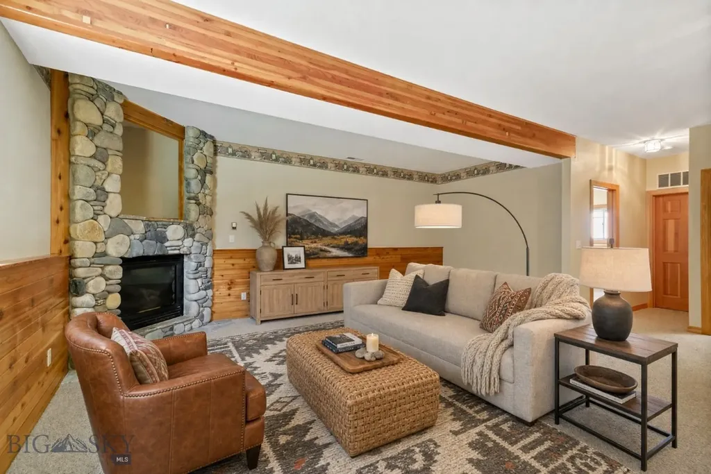 38A N Woodard Avenue Absarokee MT 59001