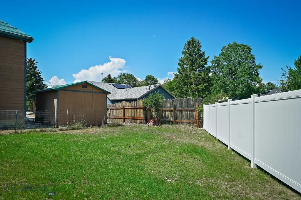 38A N Woodard Avenue Absarokee MT 59001