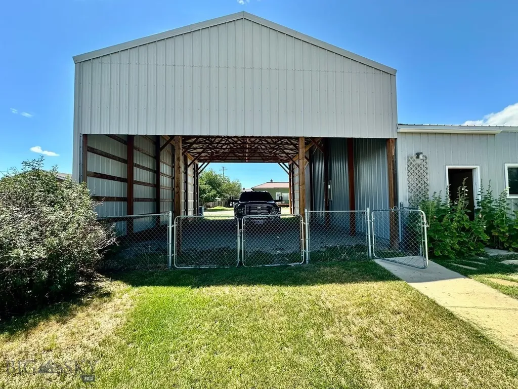114 F Avenue NW Harlowton MT 59036