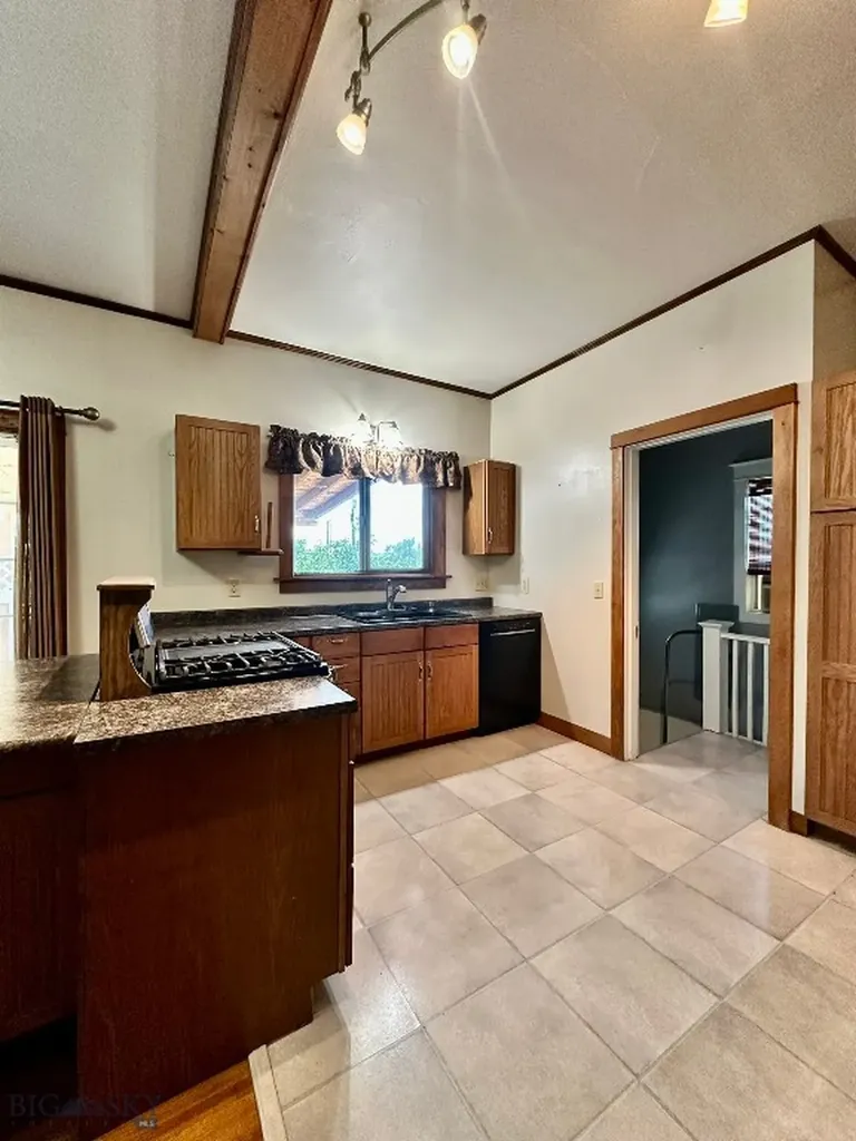 114 F Avenue NW Harlowton MT 59036