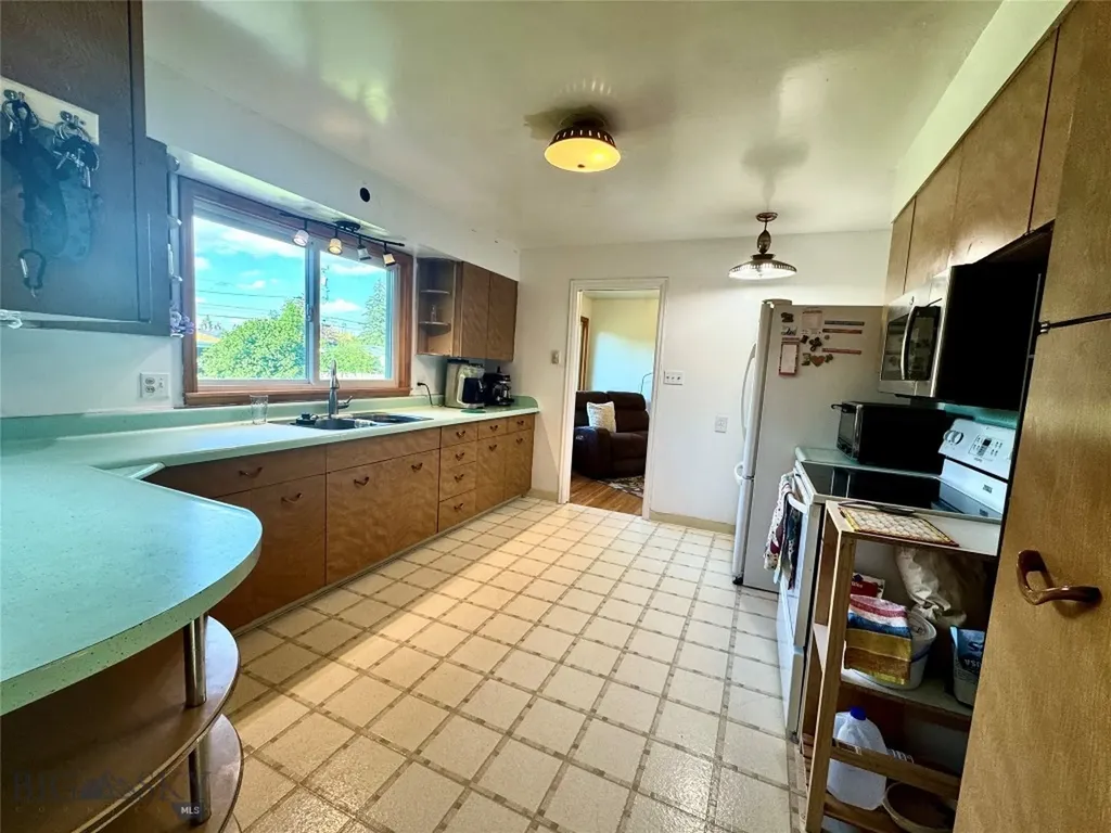 2805 6th Avenue N Great Falls MT 59401