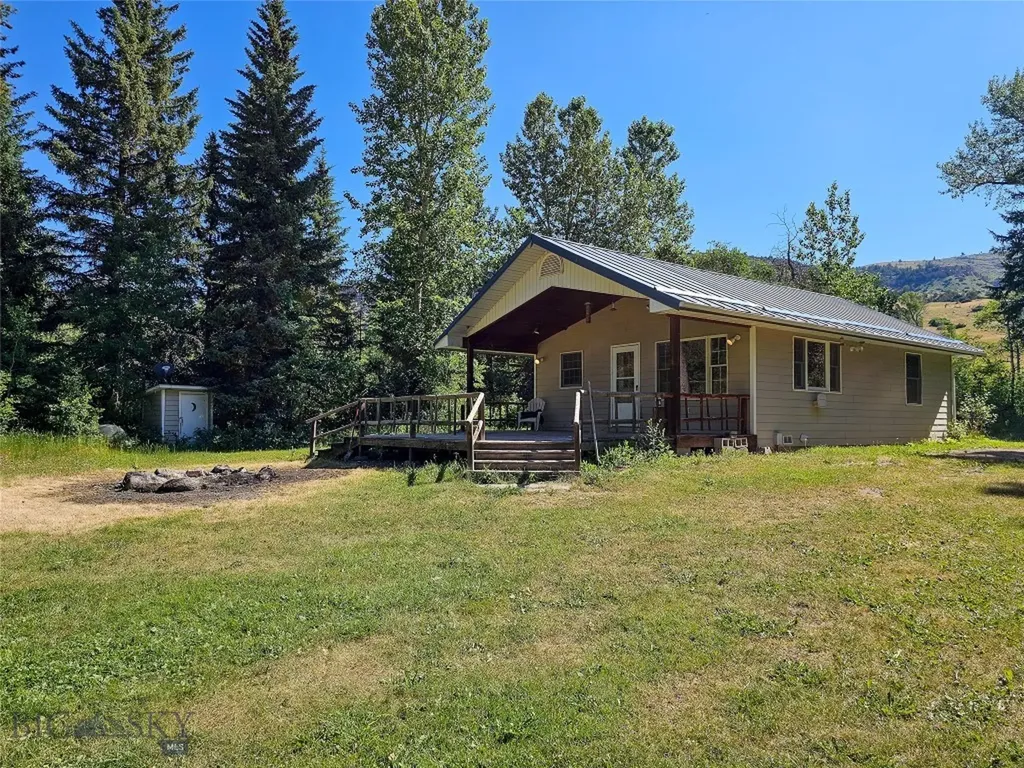 212 E Boulder Road Mcleod MT 59052