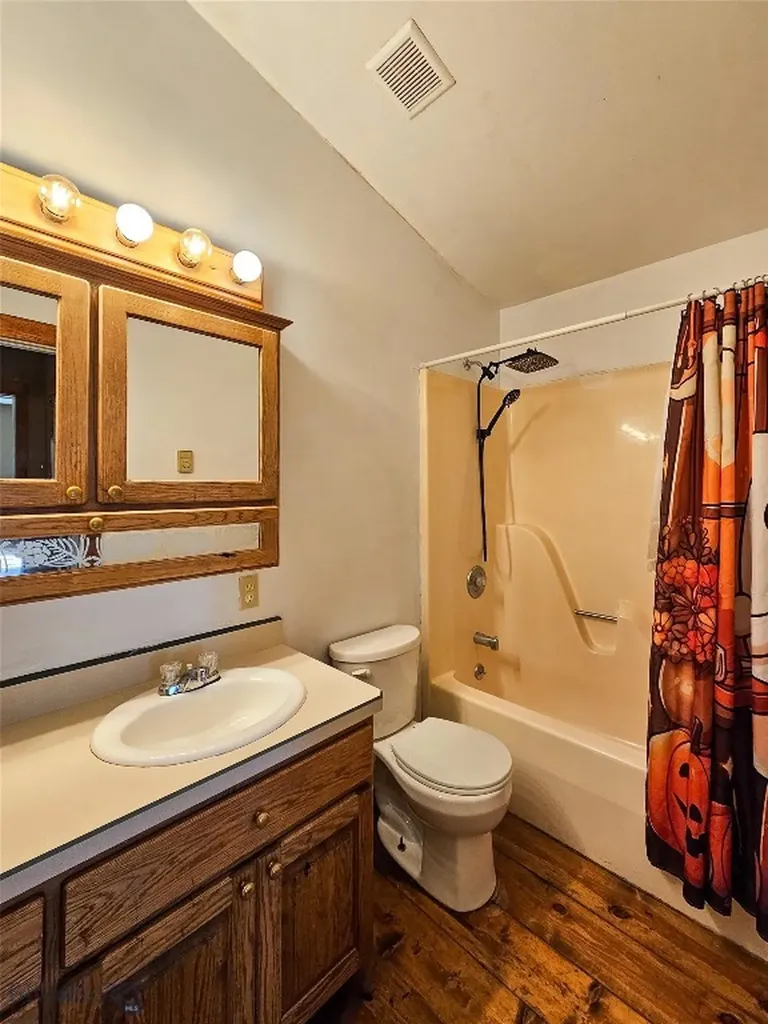 212 E Boulder Road Mcleod MT 59052