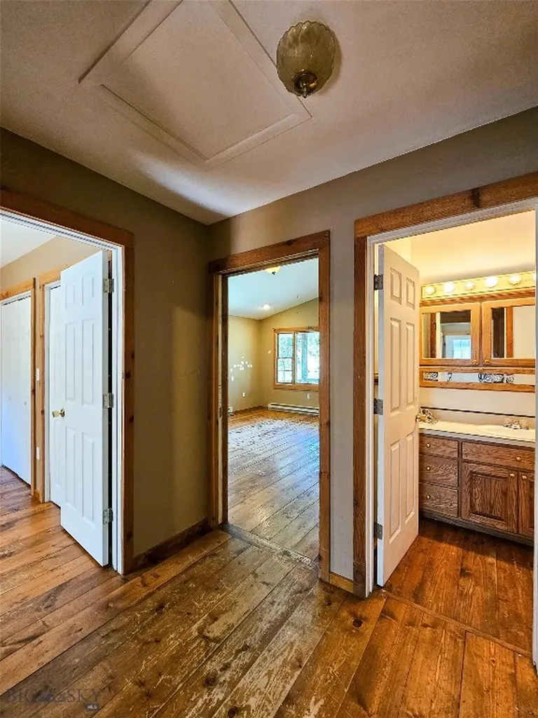 212 E Boulder Road Mcleod MT 59052