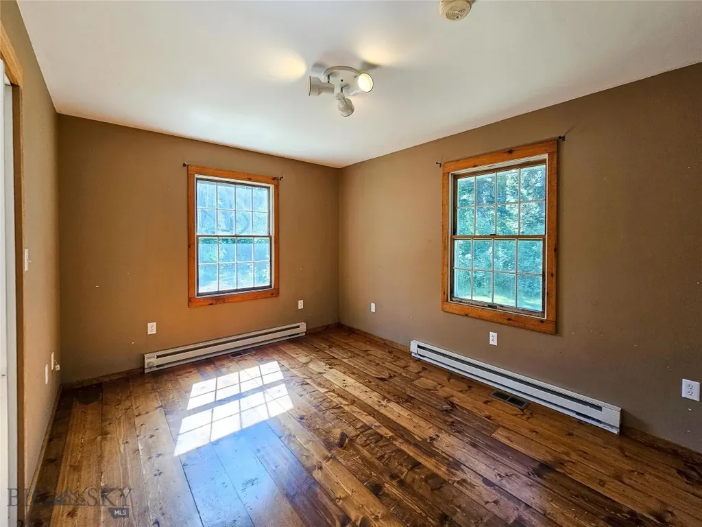 212 E Boulder Road Mcleod MT 59052