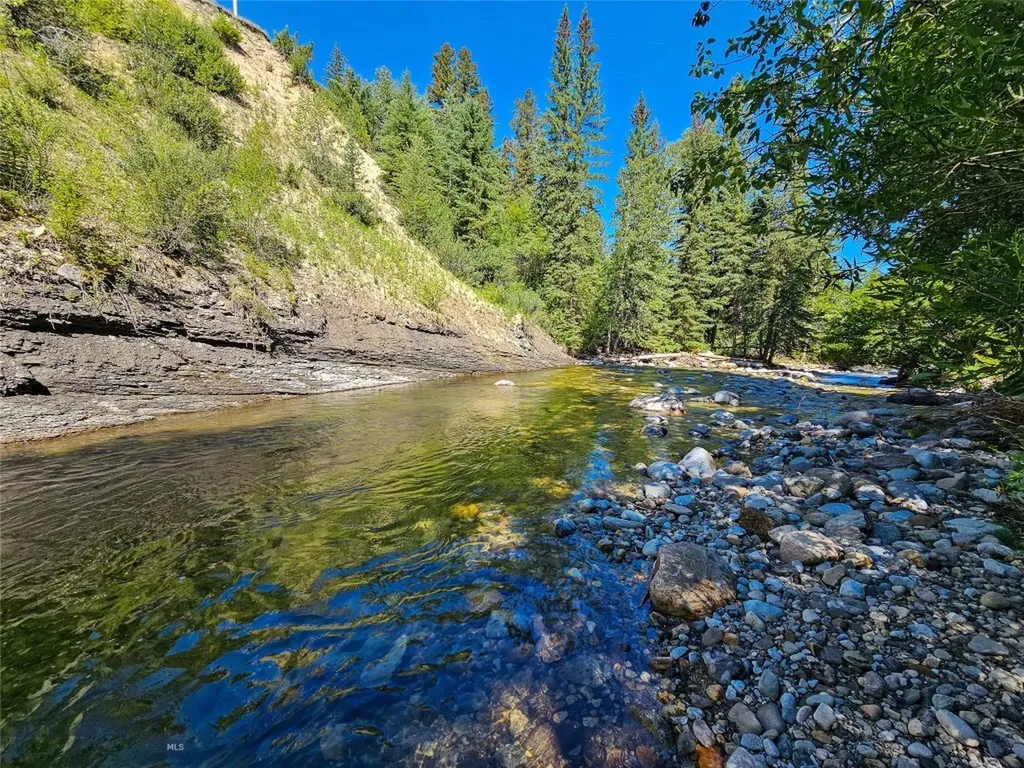 212 E Boulder Road Mcleod MT 59052