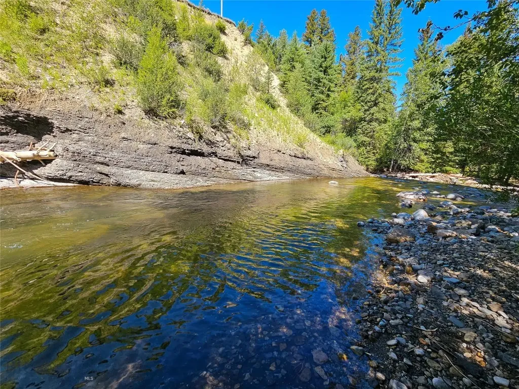 212 E Boulder Road Mcleod MT 59052