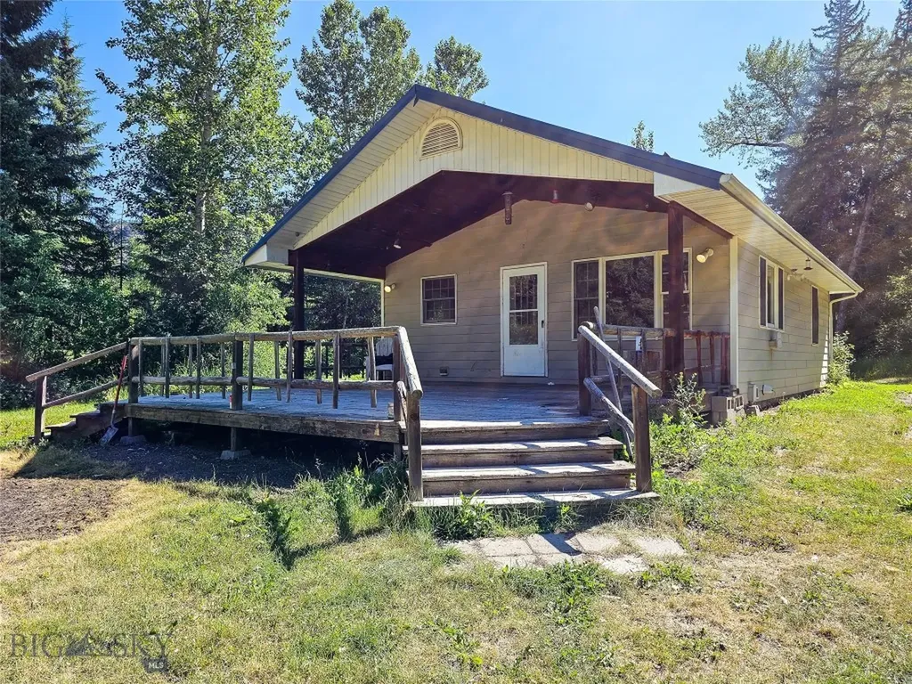 212 E Boulder Road Mcleod MT 59052