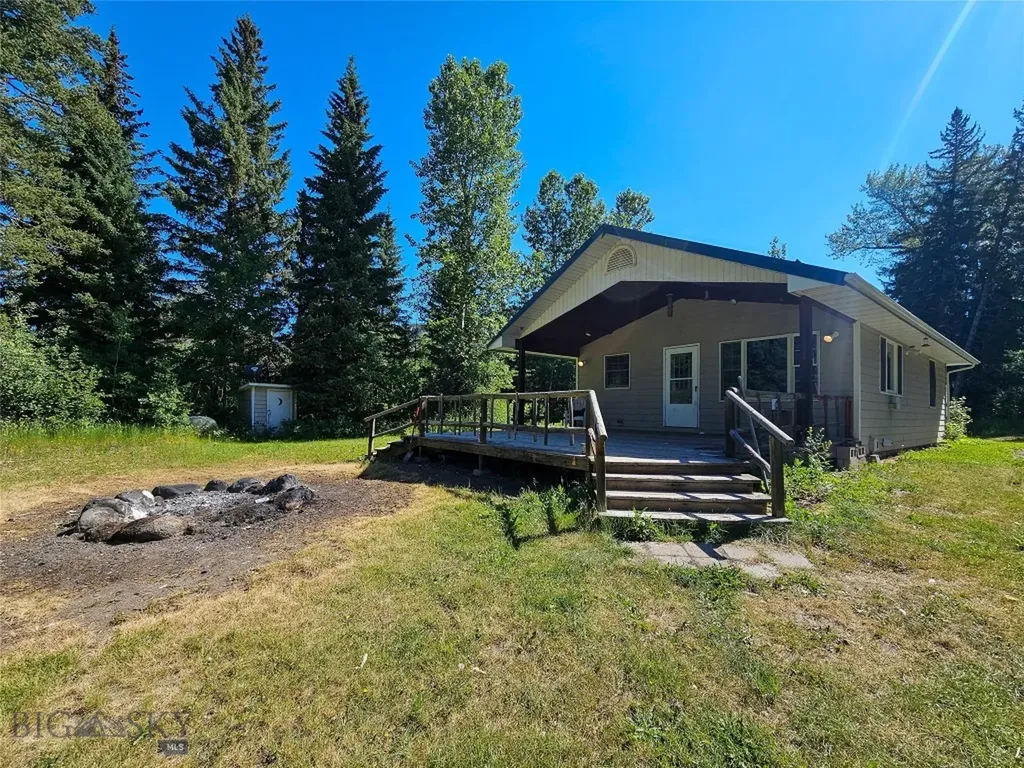 212 E Boulder Road Mcleod MT 59052