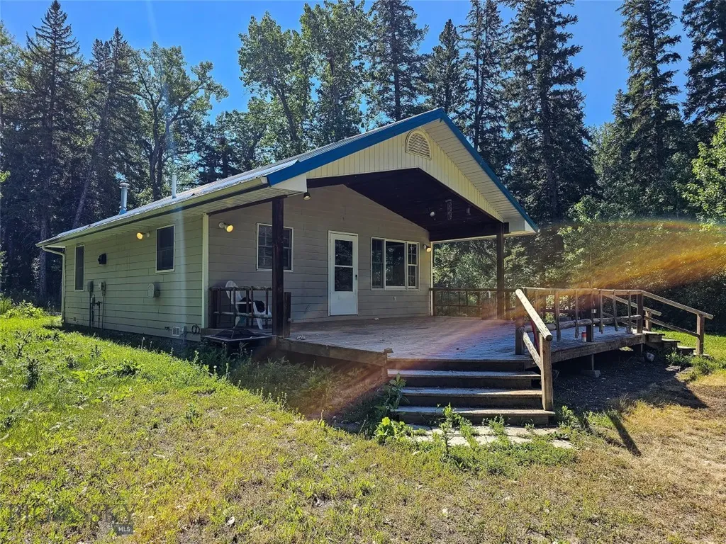 212 E Boulder Road Mcleod MT 59052