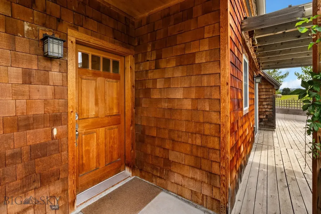 820 Farmhouse Lane Bozeman MT 59715